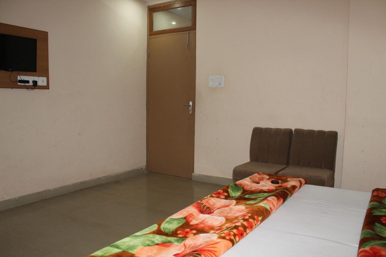 Wellness Home Lucknow Exteriör bild