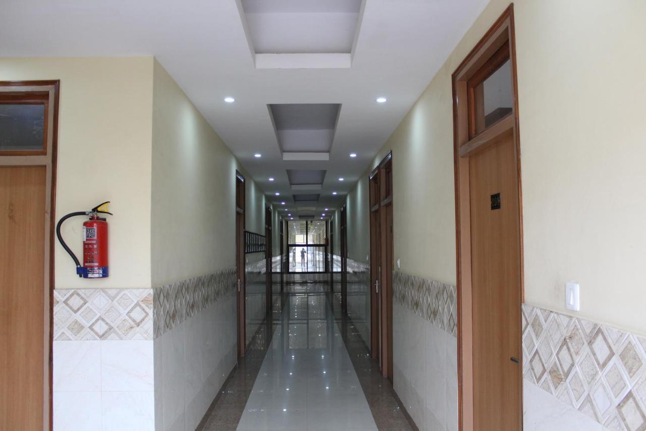 Wellness Home Lucknow Exteriör bild