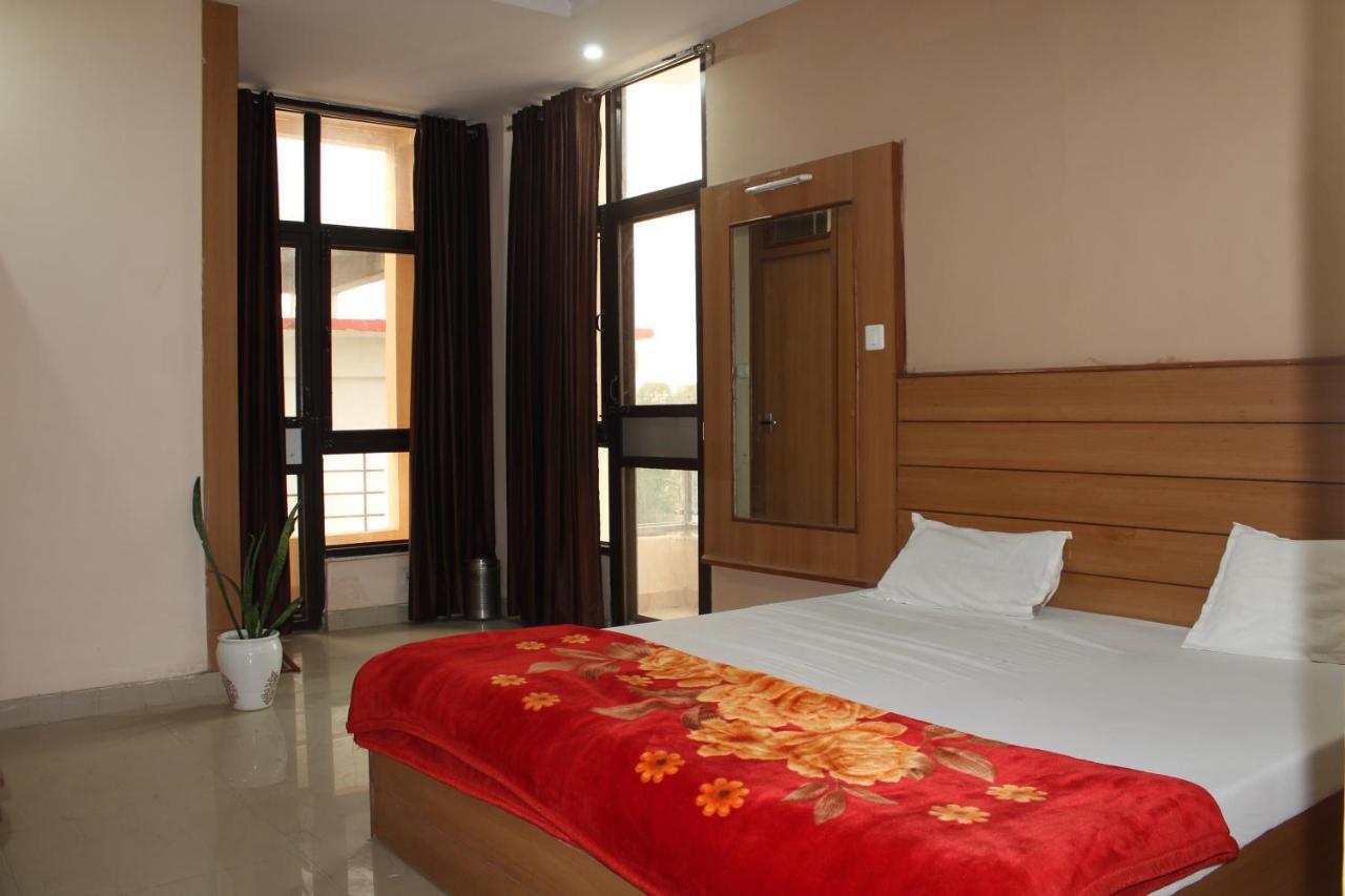 Wellness Home Lucknow Exteriör bild
